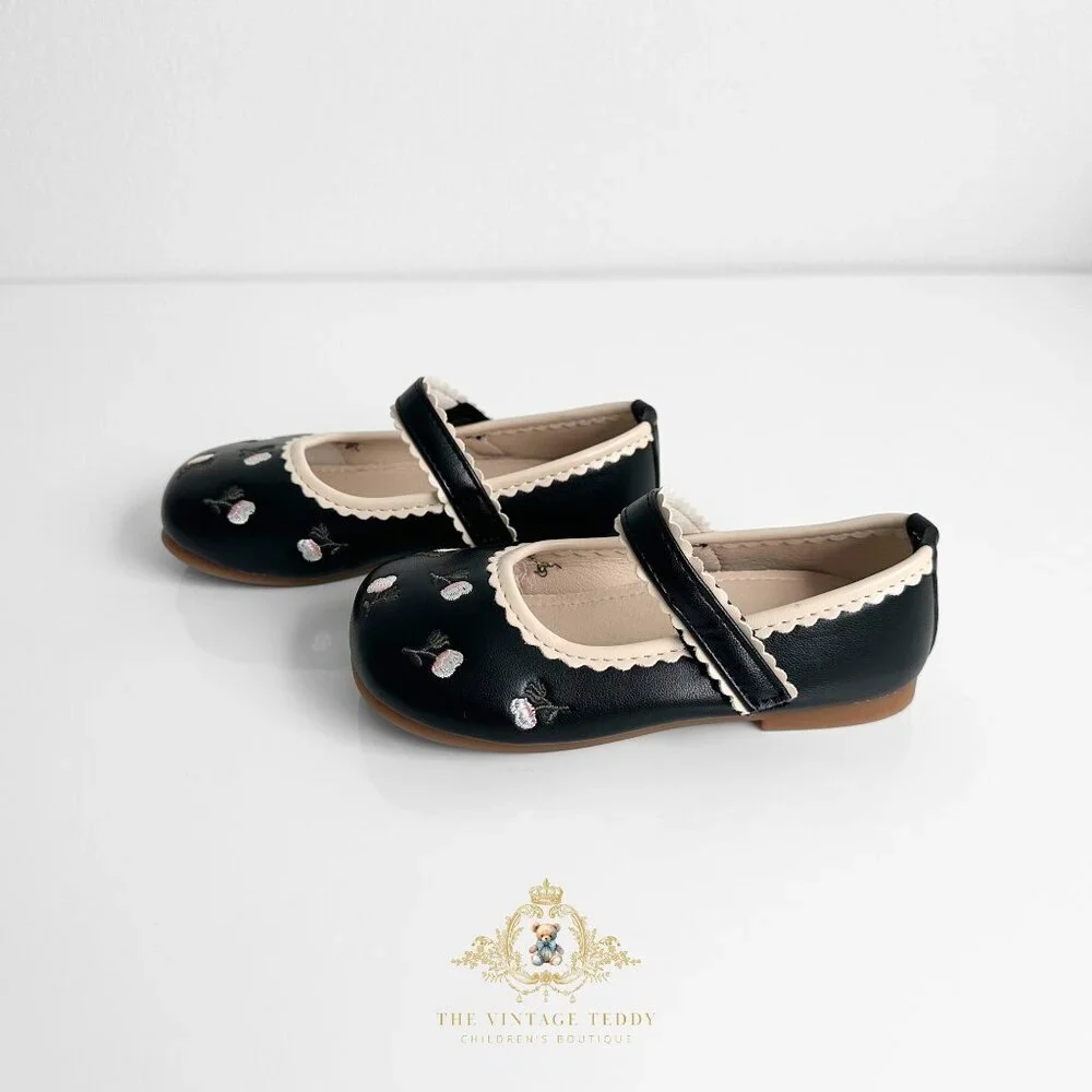 NWT Pretty Girls Mary Jane Flats Embroidered Cute Children's Shoes Black 3.5 - Picture 3 of 6